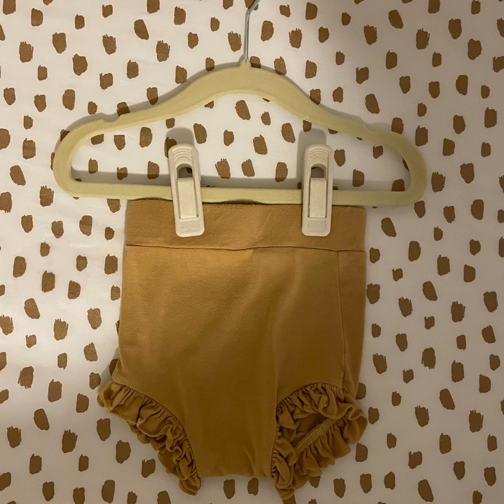 3-6 month ruffle bloomers
